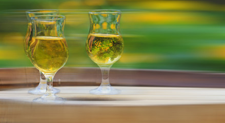 low-alcohol beverage from apple juice