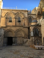 Fototapeta na wymiar The entrance to the Church of the Holy Sepulchre. Israel, Jerusalem.