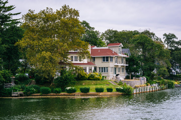 Fototapeta na wymiar House along Deal Lake, in Asbury Park, New Jersey.
