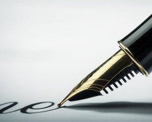 Signing a signature with a fountain pen