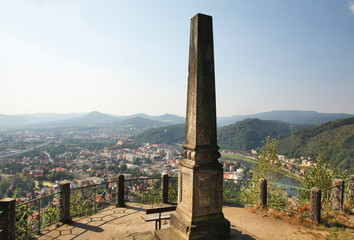 Fototapeta na wymiar Imperial obelisk at Kvadrberk – Stolicna mountain in Decin. Czech Republic
