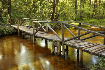 Obraz premium Bridge over Szum river near Gorecko Koscielne. Poland