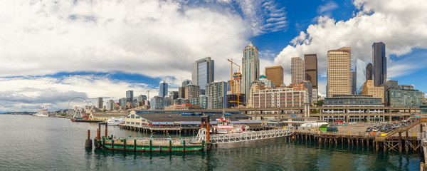 Seattle skyline and waterfront view, Washington state, USA - obrazy, fototapety, plakaty