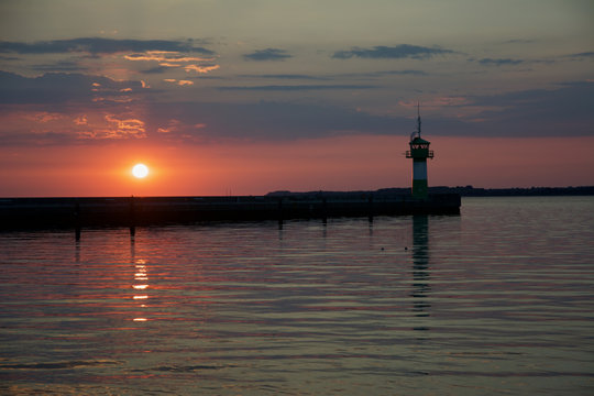 Sonnenaufgang in Travem&uuml;nde