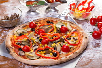 details of delicious fresh vegetarian pizza