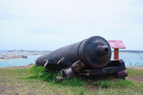 Cannon gun overlooking Caribbean Sea