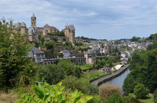 Uzerche, cit&eacute; m&eacute;di&eacute;vale, Corr&egrave;ze, France