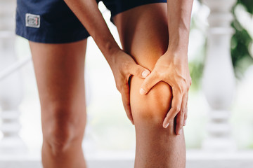 Women knee pain