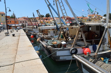 Kutry rybackie po pracy, Chorwacja - obrazy, fototapety, plakaty