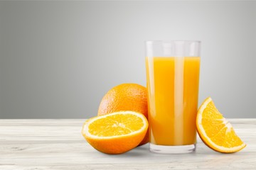 Orange juice and slices of orange © BillionPhotos.com