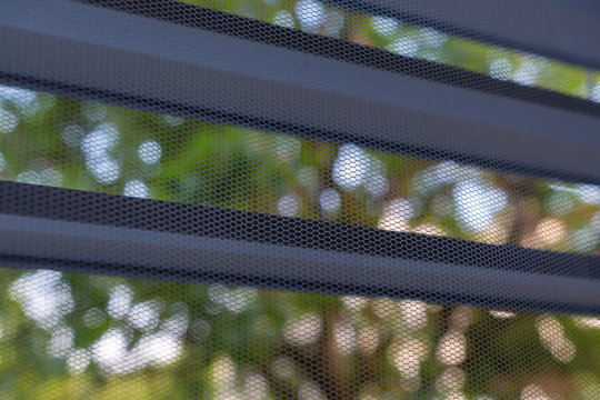 Insektenschutz am Fenster it Rollladen