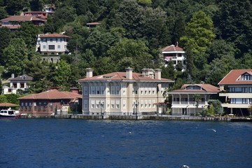 Fototapeta na wymiar Waterfront houses of Bosphorus - istanbul