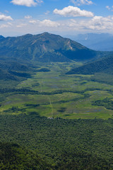 Obraz premium 燧ヶ岳（柴安嵓）山頂から見た尾瀬ヶ原と至仏山