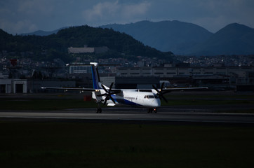プロペラ旅客機