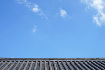 Fototapeta na wymiar Korean traditional roof, Clear sky