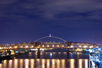 Fototapeta na wymiar Portland Oregon Bridges