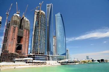 Fototapeta na wymiar Skyscraper in Abu Dhabi, United Arab Emirates