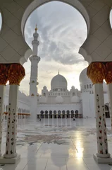 Fotobehang Sheikh Zayed mosque in Abu Dhabi, United Arab Emirates © alekskai
