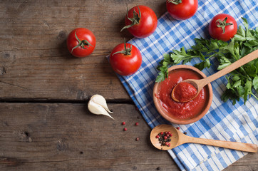 Ketchup and ingredients
