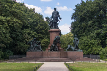 Bismark Denkmal am gro&szlig;en Stern in Berlin