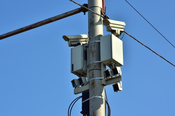 Obraz premium speed control radar camera on a metal support. complex system