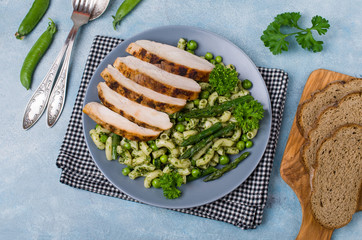 Pasta in green sauce
