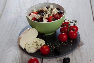 Deliciosa ensalada de tomates y mozzarella