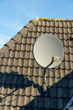Satellitensch&uuml;ssel, Parabolspiegel, Nahaufnahme