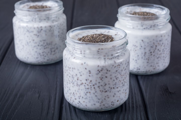 Chia seeds yogyrt pudding