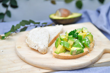 sliced bread with avocado