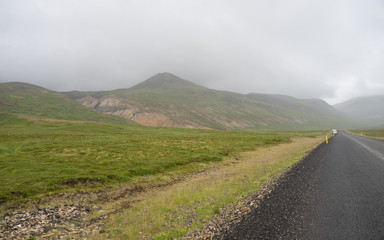 Landschaft im Nord-Osten Islands