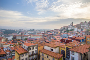 Fototapeta na wymiar Porto's colorful houses