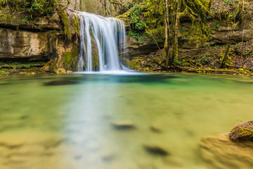 Fototapeta na wymiar Amazing little waterfall (Torrent de la Masica, Catalonia, Spain)