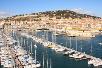 Fototapeta na wymiar L’attrayante ville maritime de Sète, la petite Venise Languedocienne, Hérault, Occitanie, France