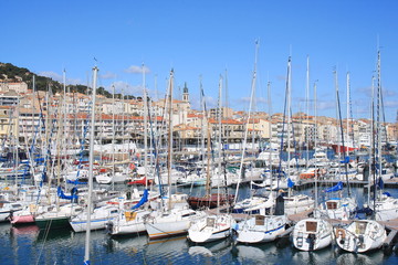 Fototapeta na wymiar Le Pittoresque port de plaisance de Sète, Hérault, Occitanie, France