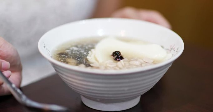 Famous tofu pudding in Taipei
