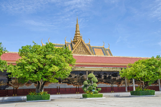 Open-Air-Pavillon with its Reamker fresco murals in a  compound of The Silver Pagoda inside the Royal Palace in Phnom Penh