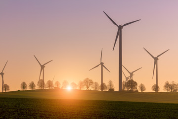 Windmills at sunrise, Wind Energy green klima klimawandel, co2 reduktion grüne energie saubere...