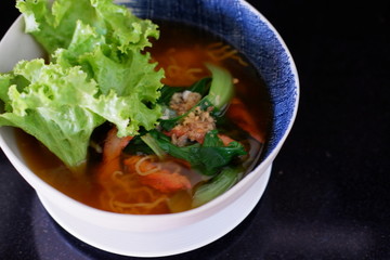 egg noodle with roast pork