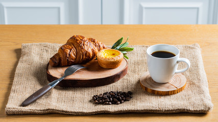Various breads and a cup of coffee are popular combination of breakfast or brunch to modern people. One of Important habits for a healthy lifestyle is that no matter how busy you are, don't skip meals