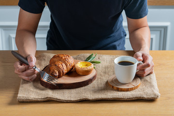 Various breads and a cup of coffee are popular combination of breakfast or brunch to modern people. One of Important habits for a healthy lifestyle is that no matter how busy you are, don't skip meals