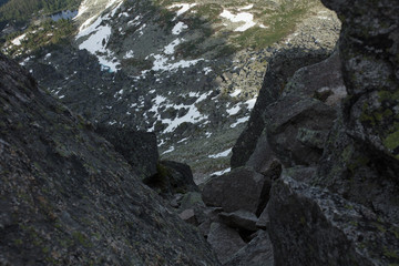 Очень красивый горный пейзаж. Путешествие по горам. Природа Сибири
