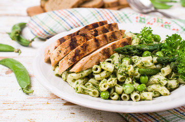 Pasta in green sauce