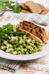 Pasta in green sauce