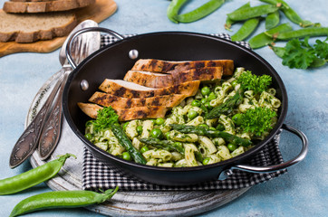 Pasta in green sauce