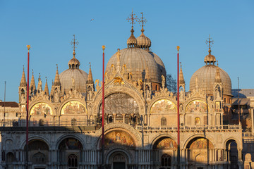 Fototapeta na wymiar Basilica di San Marco in Venice, Italy