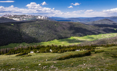 Fototapeta na wymiar Vacations in Colorado. Picturesque valleys of the Rocky Mountains