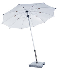  parasol blanc sur fond blanc 
