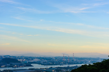 地方都市の夕暮れ