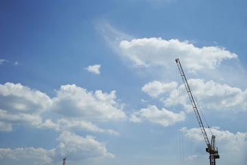Obraz premium crane and blue sky